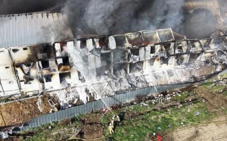 Esenyurt'ta işçilerin kaldığı konteynerde yangın! Alevlere müdahale ediliyor