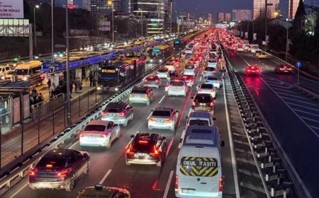 İstanbul'da trafik yoğunluğu yüzde 80'e çıktı! İşte bölge bölge son durum