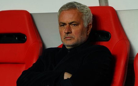 Mourinho'lu Benfica'dan kupaya yarı finalde veda!