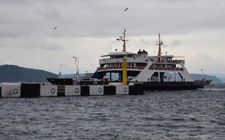 Çanakkale Boğazı transit gemi geçişlerine kapatıldı