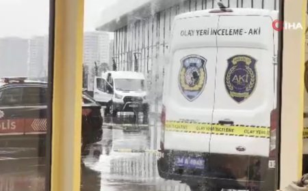 Zeytinburnu’nda siteye bırakılan kargo paketi patladı,  3 kişi yaralandı