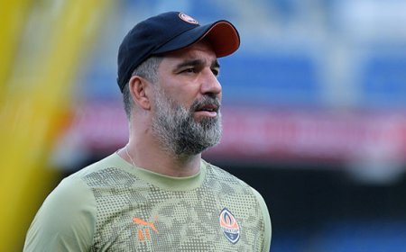 Arda Turan: 'Dünyadaki tüm savaşların bitmesi dileğiyle!'