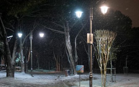 İstanbul’da beklenen kar yağışı gece saatlerinde etkisini gösterdi