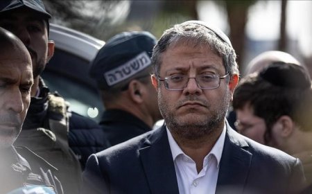 İsrail'in aşırı sağcı Ulusal Güvenlik Bakanı Ben-Gvir Mescid-i Aksa'ya baskın düzenledi