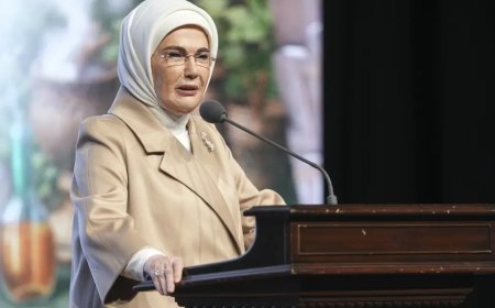 "Tıp ilmi, sanattan, felsefeden beslendikçe insanı bir bütün olarak iyileştiren özünü koruyacaktır"