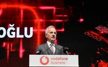 Bakan Uraloğlu'ndan 5G açıklaması: 3 milyar 534 milyon dolar gelir elde ettik