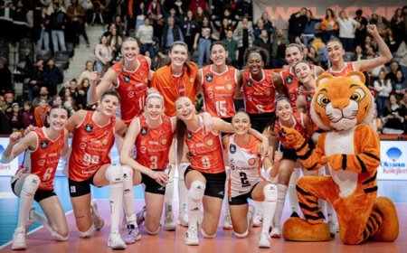 Eczacıbaşı Dynavit, Olympiakos'a set vermedi!