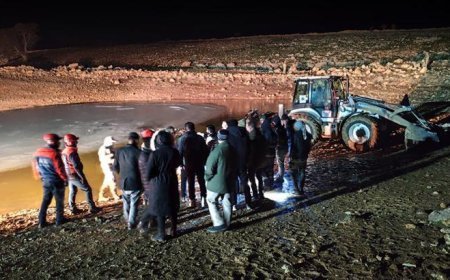 Buz tutan gölette ayak izleri ekipleri harekete geçirdi! Kaybolan 2 çocuk için zamana karşı yarış