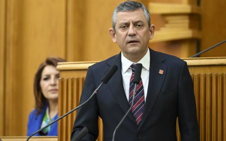 Özgür Özel ve dokuz vekilin dokunulmazlık dosyaları Meclis'e sunuldu