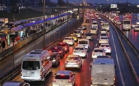 İstanbul trafiğinde yoğunluk yüzde 85'e çıktı! İşte bölge bölge son durum