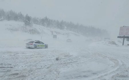 Yurtta kar esareti. Araçlar kontrolden çıktı, ulaşım durma noktasına geldi
