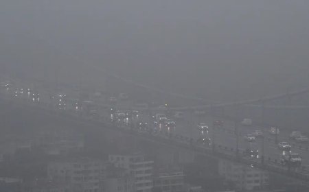 İstanbul'da göz gözü görmüyor. Boğaz ve köprüler yok oldu