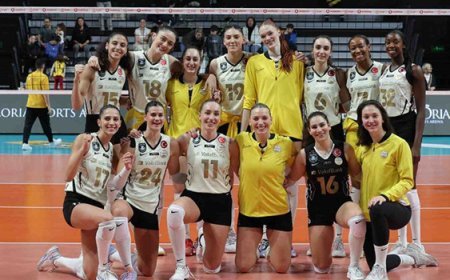 VakıfBank set vermeden kazandı!
