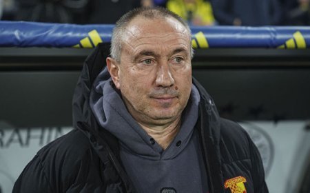 Stanimir Stoilov'dan Fenerbahçe yorumu: 'Disiplinli ve organize!'