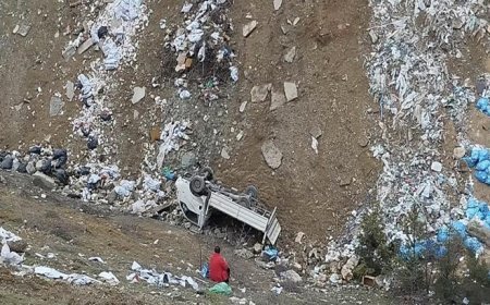 Karabük'te feci kaza! Kamyonet şarampole uçtu: 2 yaralı