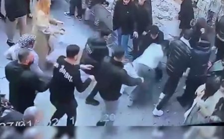 Mahmutpaşa'da hanutçu Çinli turisti dövdü