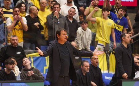 Ergin Ataman'a yapılan çirkin saldırı için Maccabi Tel Aviv’e para cezası verildi