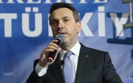 Bakan Bayraktar Hatay'da duyurdu: Elektrik kesintilerini masaya yatırdık, kararlar aldık