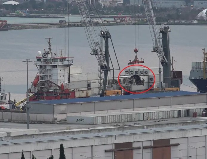 Drone saldırısına uğrayan gemi Samsun Limanı’na sığındı