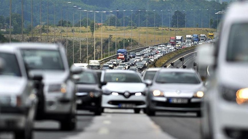 Trafikte üst üste kornaya basarken dikkat: Israrlı korna çalmak hakaret sayıldı