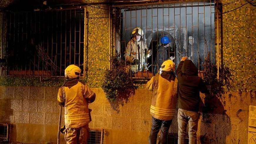 Kadıköy'de apartmanda yangın! 1'i ağır 8 yaralı