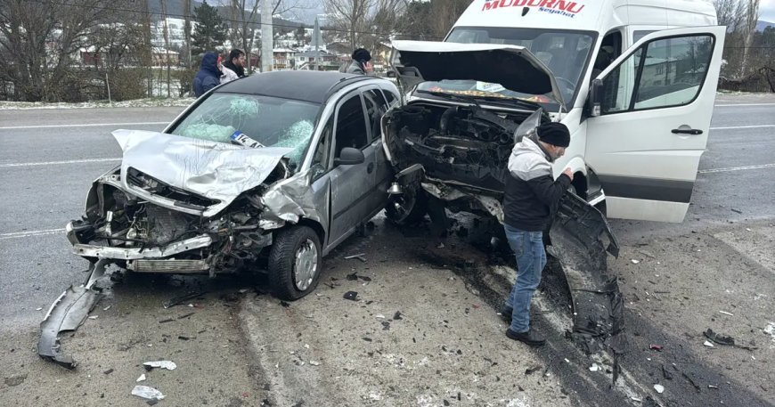 Bolu'da feci kaza. Bir ölü, dokuz yaralı