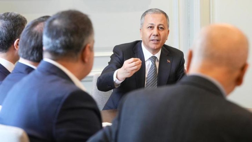 İçişleri Bakanı Yerlikaya, Ezidi toplumu temsilcilerini kabul etti