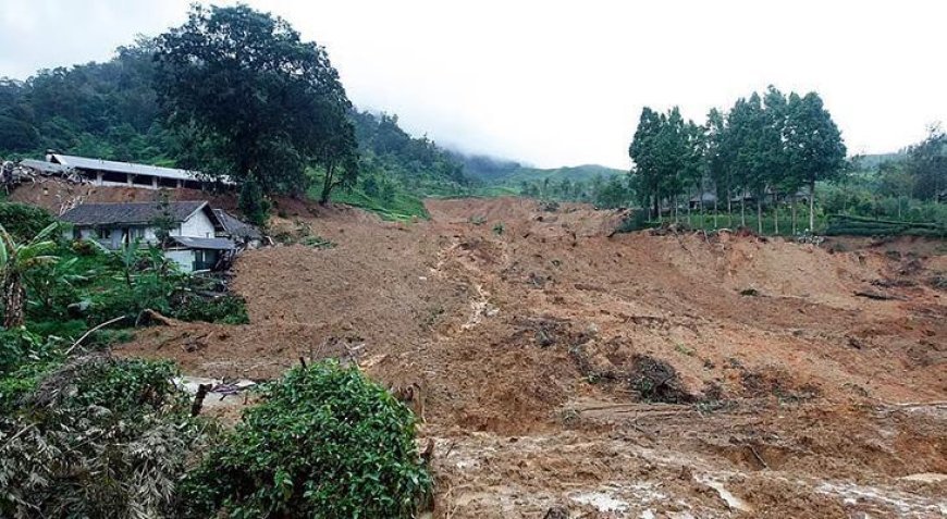 Endonezya'da toprak kayması faciası! En az 7 kişi öldü, 82 kişi kayboldu