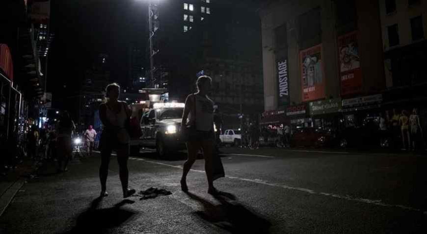 SON DAKİKA HABERLER: ABD'de 230 bin ev karanlığa gömüldü! 20 eyalette acil durum