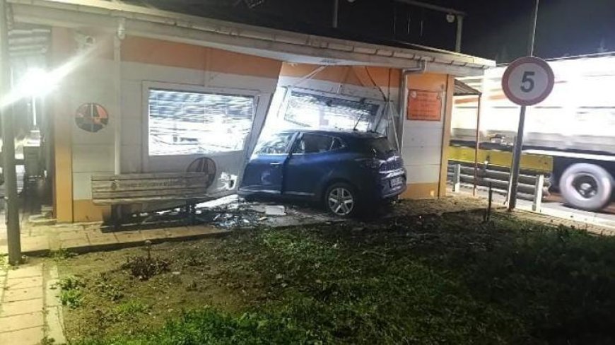 Silivri'de feci kaza: Görevi başındaki karayolları personeli hayatını kaybetti