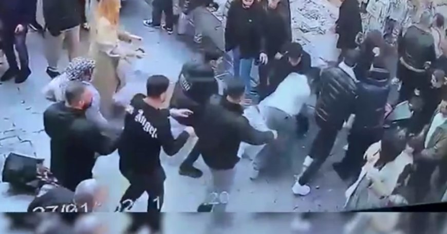 Mahmutpaşa'da hanutçu Çinli turisti dövdü