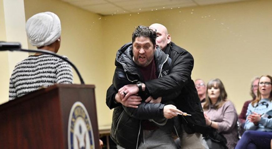 Şırıngalı saldırının ardından ilk kez konuştu! 'Ölüm tehditleri alıyorum'