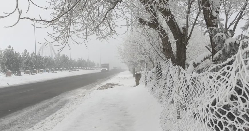 Eksi 25 derecede hayat durdu. Kentte her şey dondu