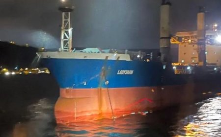 İstanbul Boğazı'nda kuru yük gemisi arıza yaptı