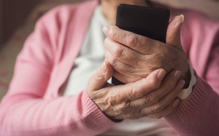 200 kez acil yardım hattını aradı, telefonuna el konuldu! 'Tek kelime dahi etmiyor'