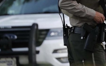 ABD Minneapolis'te aşırı sağcı gruptan ICE karşıtı göstericilere 'Hitler' selamı