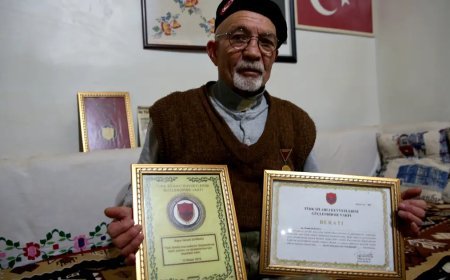 77 bin metrekare arsasını TSK için bağışladı. Berat ve madalyasına gözü gibi bakıyor