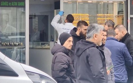 Eyüpsultan’da kuyumcuya silahlı soygun! 1 kişi yaralandı