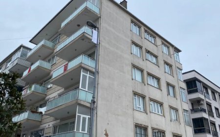 İstanbul'da büyük panik. 5 katlı bina kaydı, hemen boşaltıldı