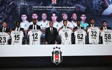 Beşiktaş'ın yeni transferleri imza töreninde konuştu: Gelişim zor oldu ama...