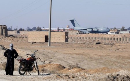 Suriye ordusu ABD'nin çekildiği Şeddadi Hava Üssü'nü teslim aldı
