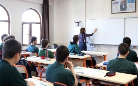 Eğitimde ara tatil kaldırılacak mı? Bakan Tekin'den açıklama