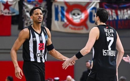 Yunan taraftarların Beşiktaş maçında açtığı ırkçı pankartın cezası belli oldu!