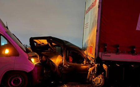 TEM Otoyolu Sakarya geçişinde zincirleme kaza. Ankara yönü trafiğe kapandı