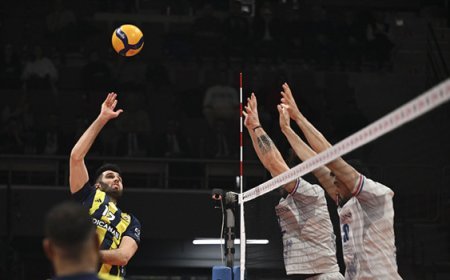 Halkbank, Fenerbahçe Medicana'ya set vermedi!