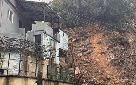 Zonguldak'ta heyelan nedeniyle 3 ev etkilendi