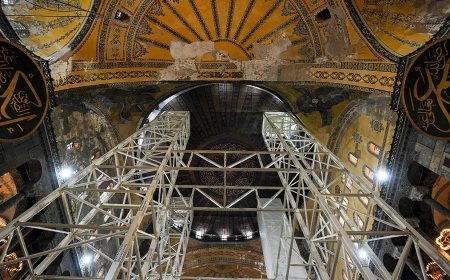 Ayasofya'da restorasyon sürüyor: "Her işlem bilimsel yöntemler ışığında yapılıyor"