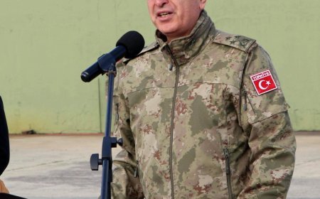 Almanya'da tatbikata katılan Mehmetçiklere duygulu karşılama / Ek fotoğraflar