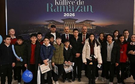 Bakan Uraloğlu: 15 yaşından küçük çocuklar sosyal paylaşım sitelerinde hesap açamayacak