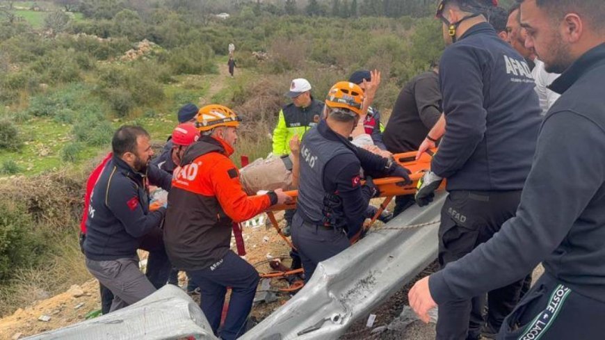 Tekirdağ’dan Antalya’ya giden yolcu otobüsü kaza yaptı, 8 ölü 26 yaralı